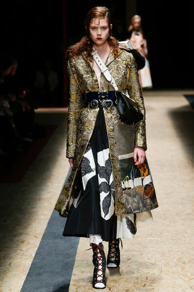 Look 51